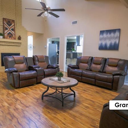 Pool House, 20 Minutes From Dt 4Bdr For 10 Guests - Winkleman Villa Houston Bagian luar foto