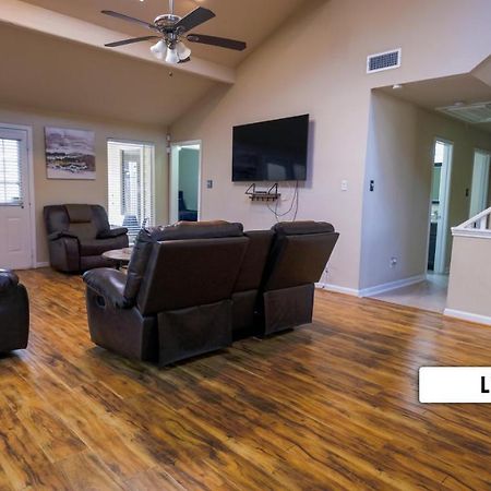 Pool House, 20 Minutes From Dt 4Bdr For 10 Guests - Winkleman Villa Houston Bagian luar foto