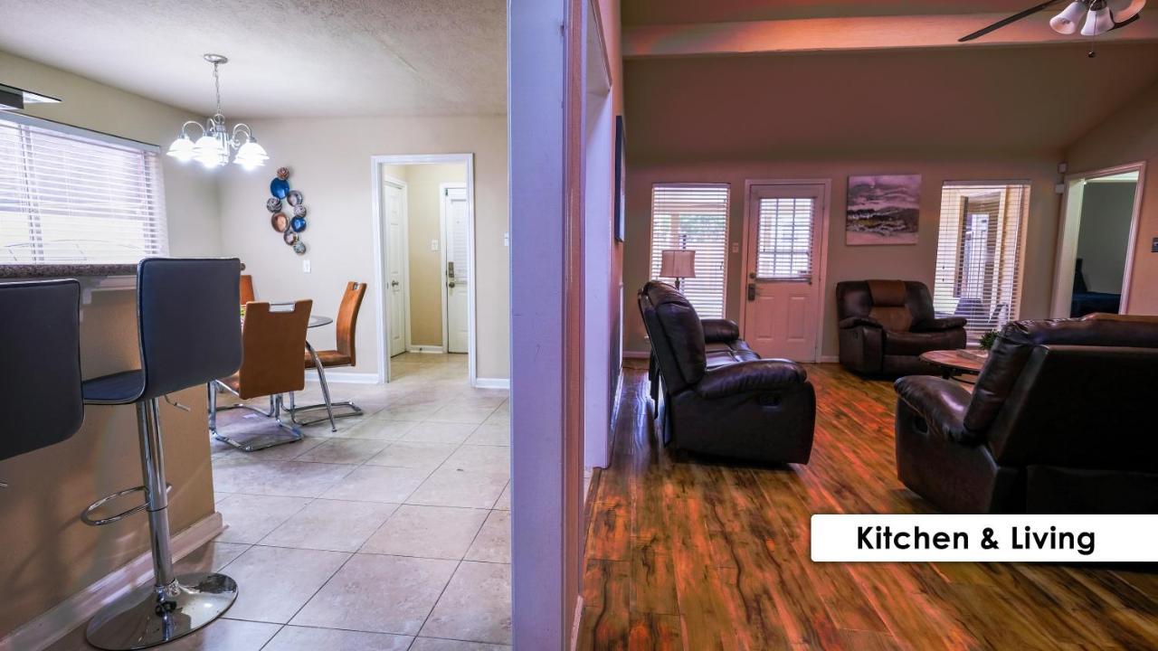 Pool House, 20 Minutes From Dt 4Bdr For 10 Guests - Winkleman Villa Houston Bagian luar foto