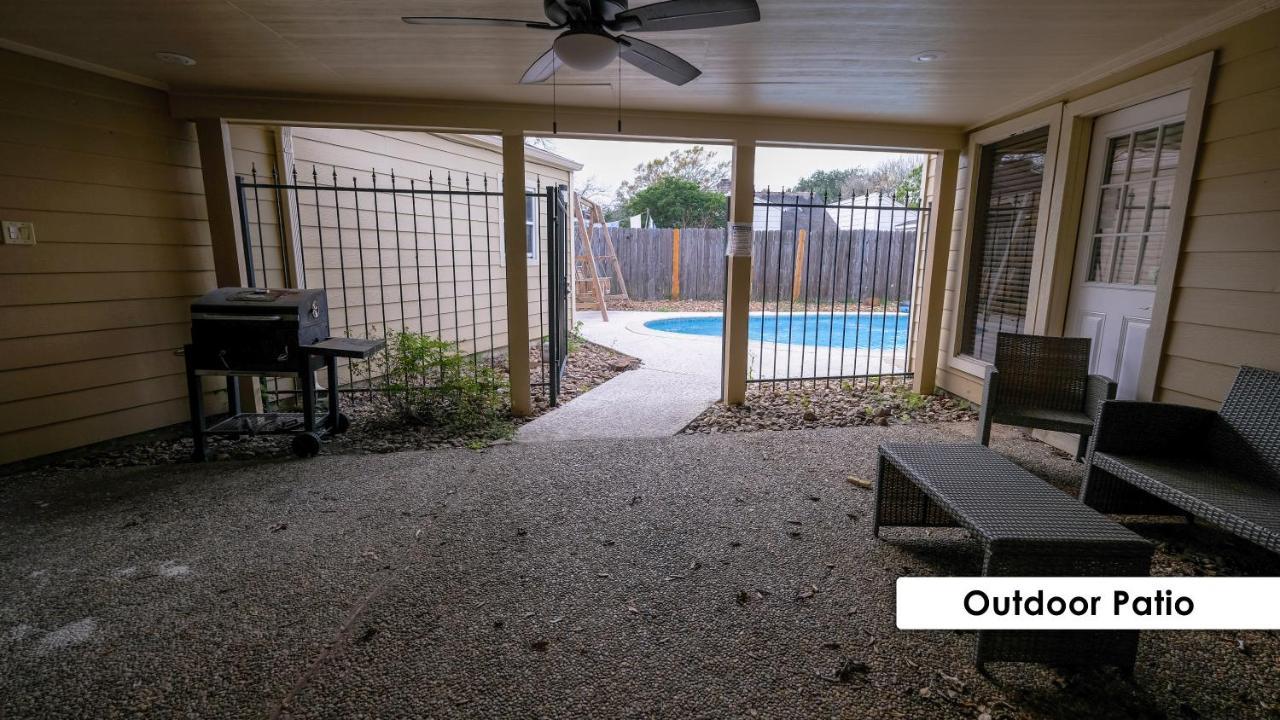 Pool House, 20 Minutes From Dt 4Bdr For 10 Guests - Winkleman Villa Houston Bagian luar foto