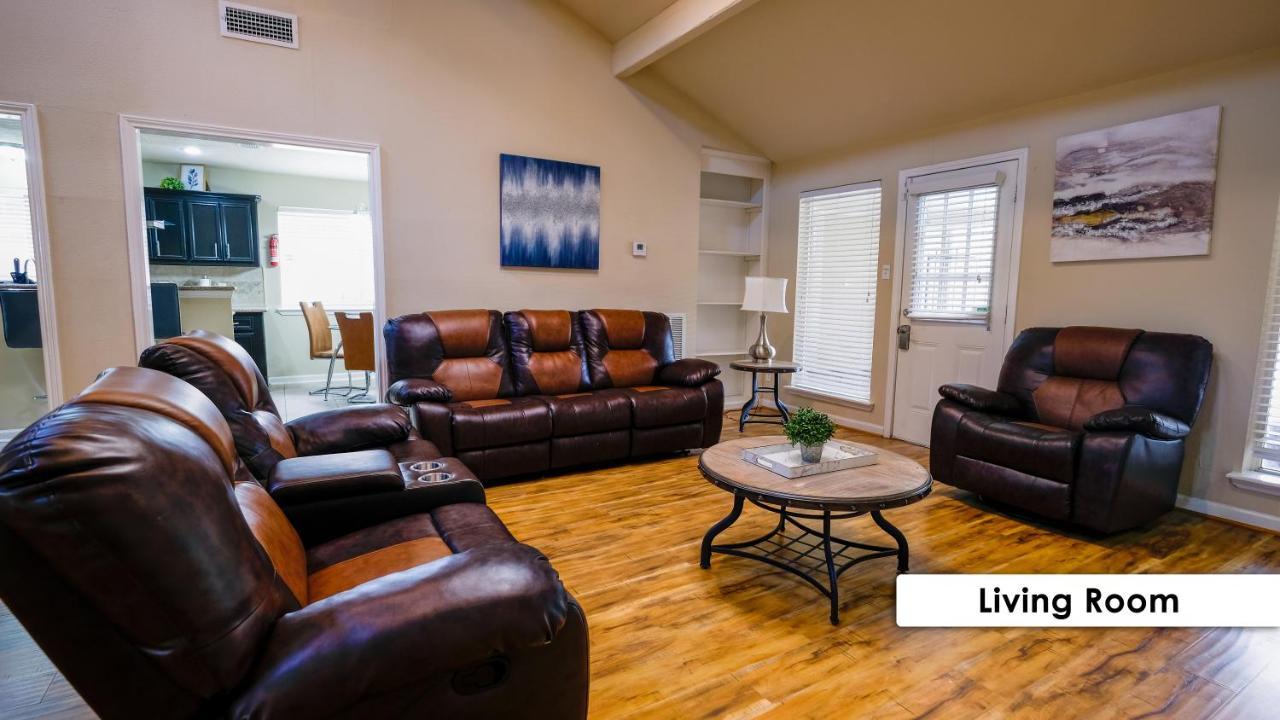 Pool House, 20 Minutes From Dt 4Bdr For 10 Guests - Winkleman Villa Houston Bagian luar foto